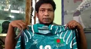 ইতিহাসের পাতায় আলফাজ