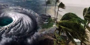 ঘূর্ণিঝড় ‘মন্থা’র আতঙ্ক