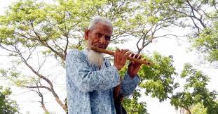 বাঁশির সুরেই চলে নিজাম উদ্দিনের সংসার