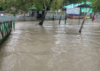 পানির নিচে বিস্তীর্ণ জনপদ