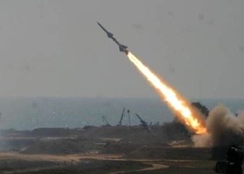 ইয়েমেনি ক্ষেপণাস্ত্রে কেঁপে উঠল তেল আবিব