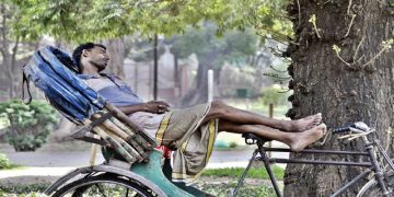 দাবদাহে বিপর্যস্ত গোটা দেশ