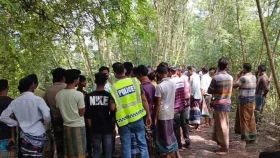বেড়িবাঁধের ডোবায় ভাসছিল যুবকের মরদেহ