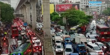 বৃষ্টি-অবরোধে ঢাকায় তীব্র যানজট
