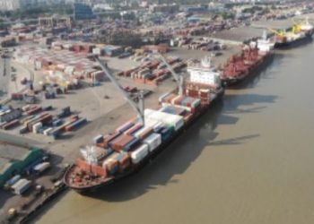 শুরু হয়েছে রপ্তানি কনটেইনারের শুল্কায়ন 