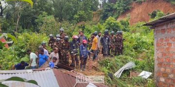 টিলা ধসে একই পরিবারের ৪ জন নিহত