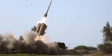 ইরানের ক্ষেপণাস্ত্র থেকে বাঁচতে পারছে না ইসরায়েলিরা