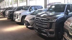 হঠাৎ গাড়ি আমদানিতে ধস