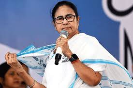 আ.লীগ নেতাদের আশ্রয় নিয়ে মমতার বিস্ফোরক মন্তব্য