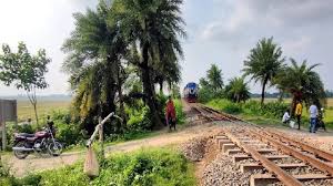 অভাবের মাঝেও দায়িত্বে অটল নিরু মন্ডল