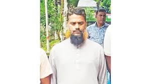 দিনে শিক্ষকতা রাতে ডাকাতি করতেন