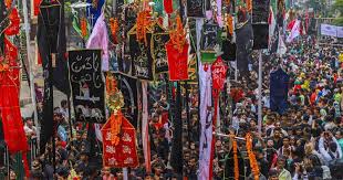 তাজিয়া মিছিলে হাজারো মানুষ