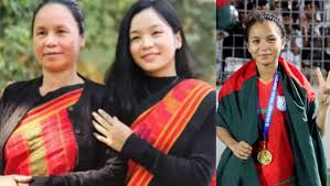 ক্যান্সারে আক্রান্ত ঋতুপর্ণার মা