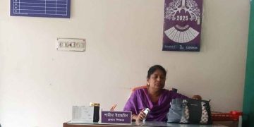 শেখ মুজিবের ছবি টাঙানো সেই প্রধান শিক্ষিকা বরখাস্ত