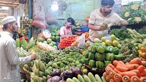 বেড়েছে সবজির দাম, চাপে নিম্ন ও মধ্য বিত্তরা