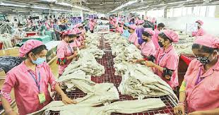 বাড়তি শুল্কে ভারতীয় বাজারে ধস