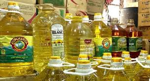 ভোজ্যতেলের দাম লিটারে ১টাকা বাড়ানোর সিদ্ধান্ত, বেশি চান ব্যবসায়ীরা