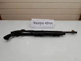 যাত্রাবাড়ি থেকে লুট হওয়া অস্ত্র উদ্ধার