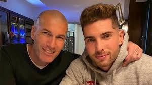 আলজেরিয়ার হয়ে খেলবেন জিদানের ছেলে