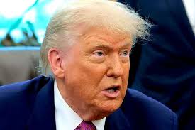 ৭৬% মার্কিনি মনে করেন, ট্রাম্প নোবেল পাওয়ার যোগ্য না