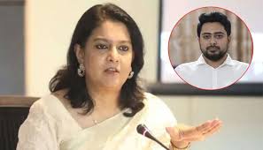 কারা সেফ এক্সিট চায়- নাহিদকে স্পষ্ট করার আহ্বান