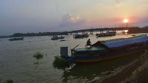 বর্ষার বিপুল জলরাশিতে নবযৌবনা চলনবিল