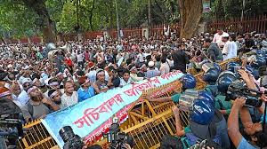 অসন্তোষ ও আন্দোলনে শিক্ষা খাত বিপর্যস্ত