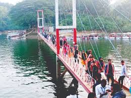 হ্রদ, ঝর্ণা আর পাহাড়ি সংস্কৃতির অপূর্ব মিলনে সেজে উঠেছে