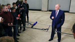 যুক্তরাষ্ট্রের চাপে কখনো মাথা নত করব না