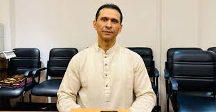 দেশ ছেড়েছেন সোহেল তাজ