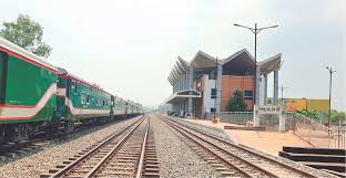 বিপুল অর্থে ঝকঝকে স্টেশন, থামে না ট্রেন