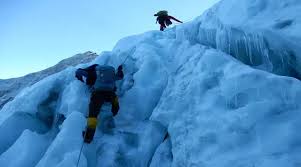 নেপালের হিমালয়ে তুষারধসে তিন পর্বতারোহীর মৃত্যু