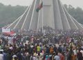 মহান বিজয় দিবসে জাতীয় স্মৃতিসৌধে সাধারণ মানুষের ঢল