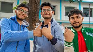 তরুণ ভোটার আকর্ষণে গুরুত্ব কর্মসংস্থানে