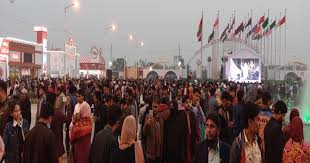 বাণিজ্য মেলার প্রথম সরকারি ছুটির দিনে উপচে পড়া ভিড়