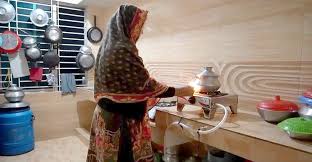 জ্বালানি সংকট কাটছে না, ঘরে ঘরে ভোগান্তি