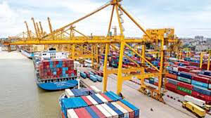 খালাস হয়নি কোনো পণ্য, রপ্তানি কনটেইনার ওঠানো যায়নি জাহাজে