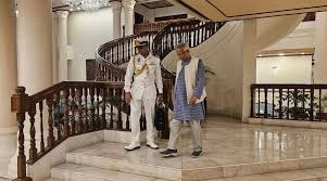 ১৯ মাস পর যমুনা ছাড়লেন ড. ইউনূস