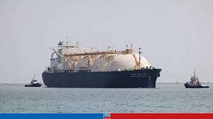 চট্টগ্রাম বন্দরে এসে পৌঁছেছে জ্বালানিবাহী ৮ জাহাজ