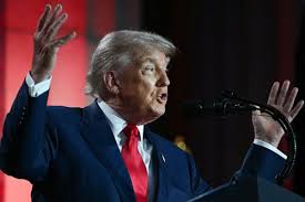 আমেরিক ফার্স্ট’ নীতি বাস্তবায়নে মরিয়া ট্রাম্প