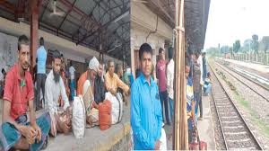 ধান কাটতে অন্য জেলায় যাচ্ছেন সৈয়দপুরের শ্রমিকরা