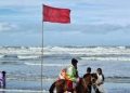 ৩ জেলার জন্য সতর্কবার্তা, নদীবন্দরে হুঁশিয়ারি সংকেত