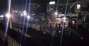 পাওনা টাকা নিয়ে বিরোধে টর্চ জ্বালিয়ে ৪ ঘণ্টা ধরে সংঘর্ষ