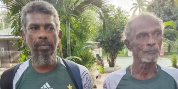 ৩৬ দিন সাগরে ভাসছিলেন শ্রীলঙ্কার বাবা-ছেলে