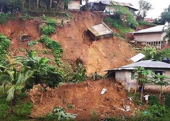পাহাড় কেটে ঝুঁকি সৃষ্টিকারীদের বিচারের দাবি