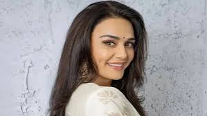 প্রীতি জিনতার মন ভালো করে দিল প্রতিবেশীর ভালোবাসা
