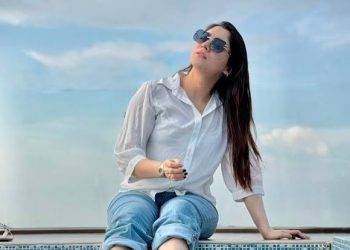 নিজের স্বপ্নের পথে