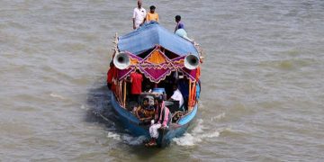 নৌকা ভ্রমণের নামে চলছে মাদক সেবনের আসর