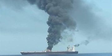 ২টি মার্কিন নৌজাহাজ ও ৮টি তেল ট্যাংকারে ইরানের হামলা