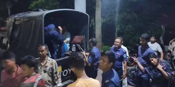 পুলিশের ওপর বারবার হামলা